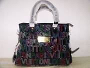 sell women Gucci handbags, Prada purses, Chanel bags